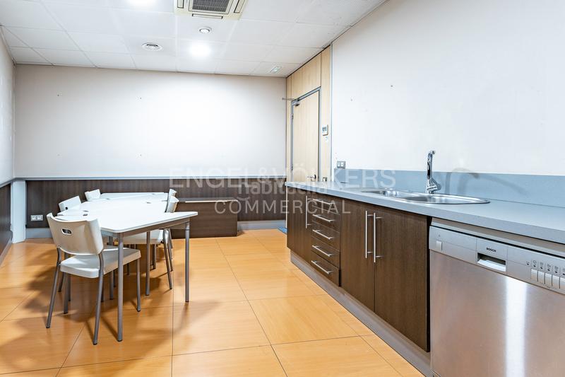 Foto 44a61c58-97ec-4bdd-a911-fcffa329758c. Miete büro in Eixample Sant Cugat del Vallès