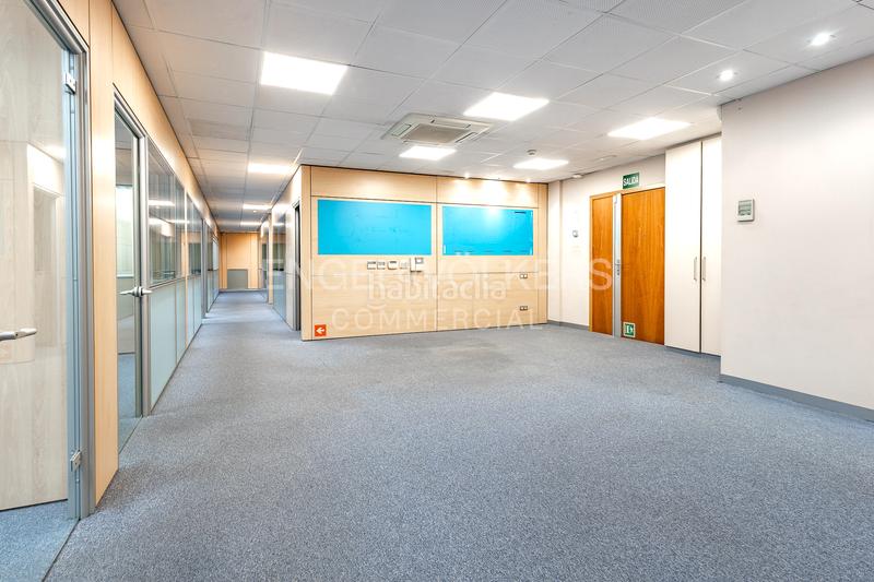 Foto b8b64028-d218-4128-b287-cd58248a29ea. Miete büro in Eixample Sant Cugat del Vallès