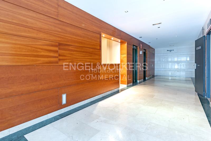 Foto 224cf7f8-0031-4f27-9fd8-14351a160a88. Rent office space in Eixample Sant Cugat del Vallès