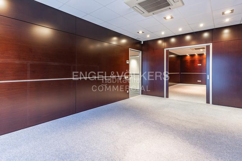 Foto cea593fb-4899-496e-9289-1677ea284ce9. Rent office space in Eixample Sant Cugat del Vallès