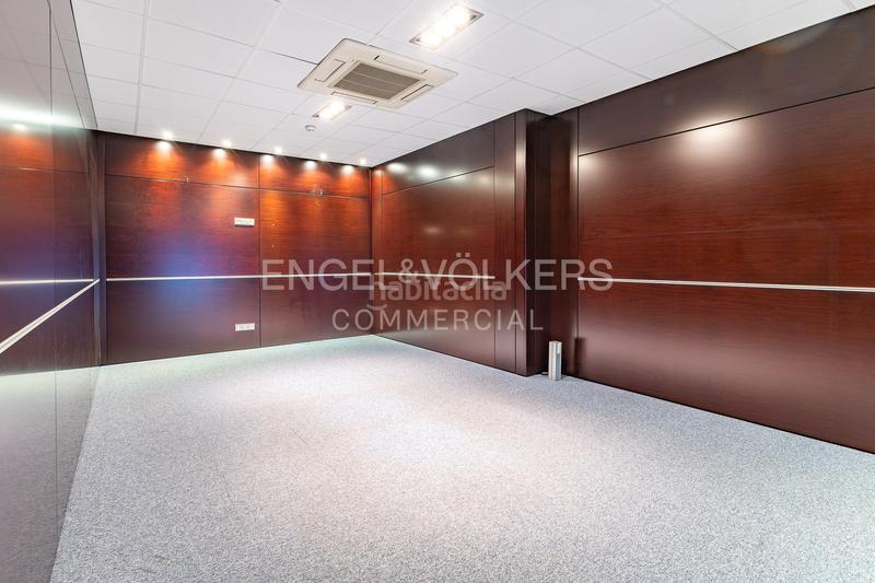 Foto e54adc77-3f7e-43d1-bbbb-96b2a02f1f9a. Rent office space in Eixample Sant Cugat del Vallès