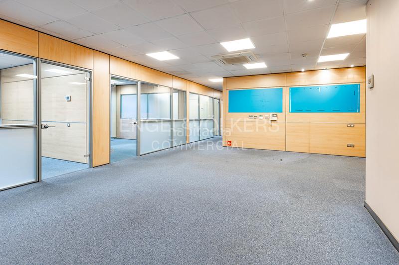 Foto fdc0b8e6-c7a3-4c69-8de1-00e90a7202fa. Rent office space in Eixample Sant Cugat del Vallès