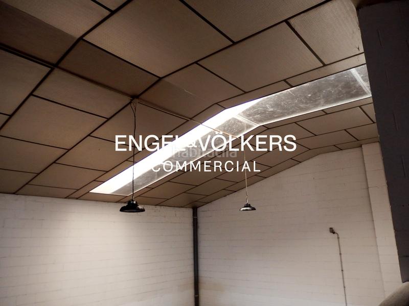 Foto fe39006e-7b5d-4780-bae5-2f990845e1d1. Affitto capannone industriale in Centre Rubí