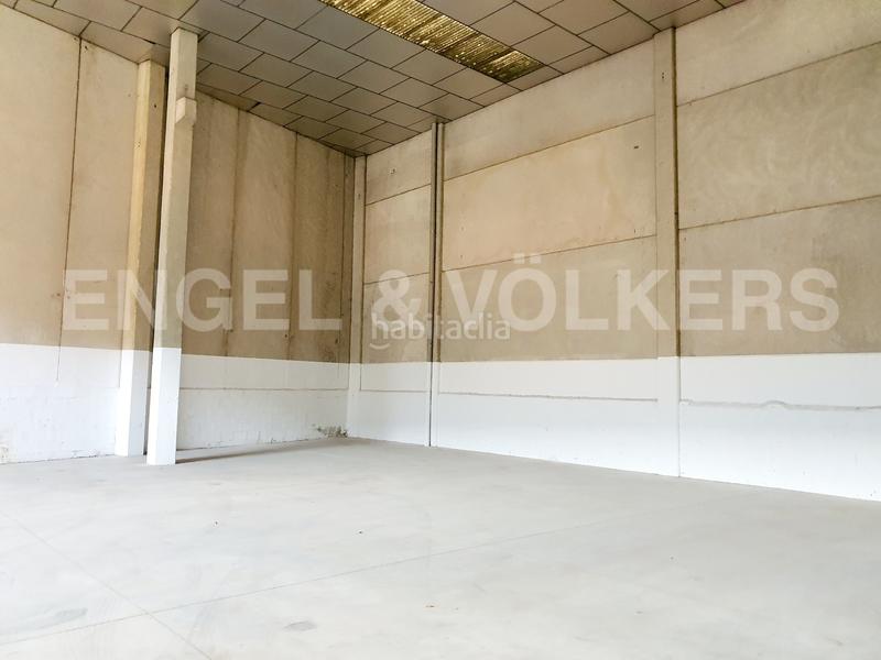 Foto fb9d7f11-ee5c-4c38-a6db-d3beff690f29. Alquiler nave industrial nave diáfana en Centre Rubí