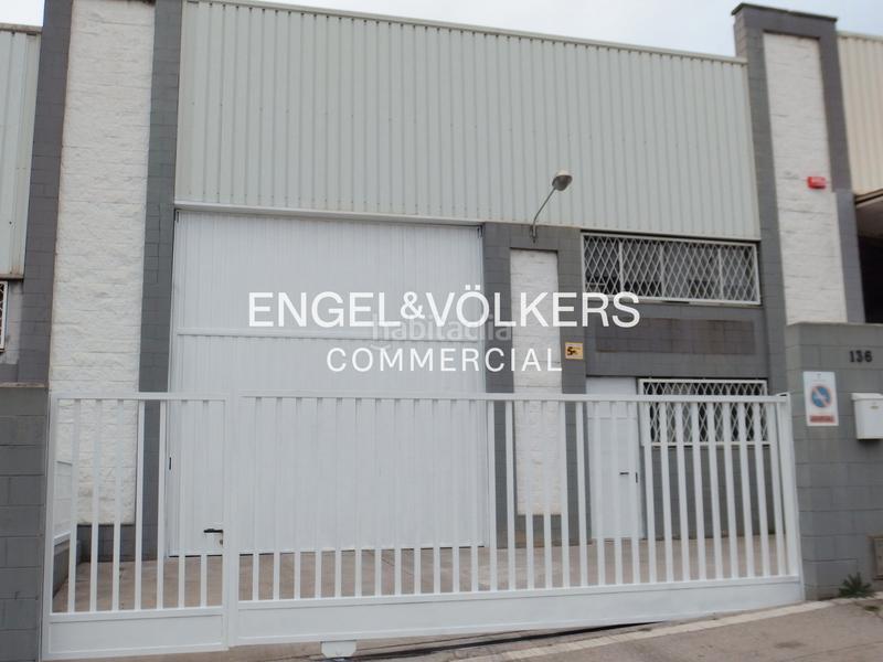 Foto c1f5cf87-fa47-400c-8b9b-e38a275349aa. Lloguer nau industrial a Centre Rubí