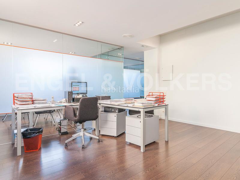 Foto 28d64326-c650-4921-a658-dff7f75a84ba. Rent office space in Dreta de l´Eixample Barcelona