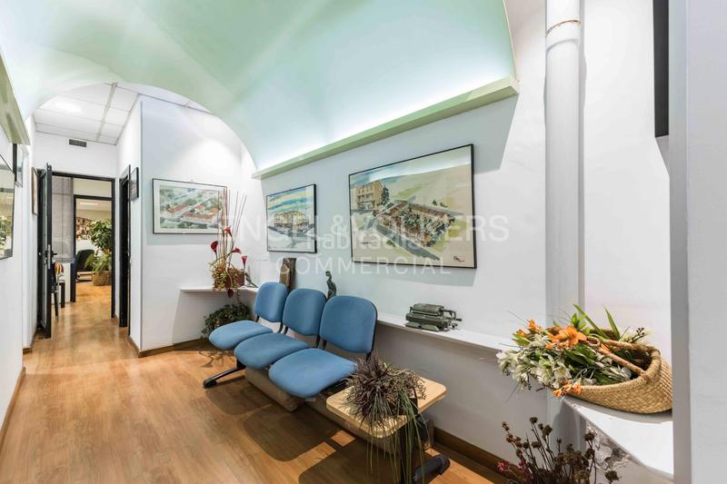 Foto 4fba5f85-ea11-4d3e-a45c-e93eb6961b68. Local commercial dans Sants-Badal Barcelona