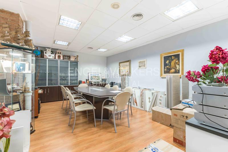 Foto aa74a9fb-39e3-4078-b27e-2ee17189342d. Local commercial dans Sants-Badal Barcelona