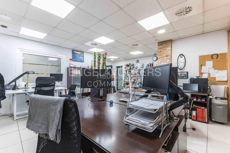 Foto 2ef43114-a728-4c59-a252-cb747783b52d. Miete büro in Sants-Badal Barcelona