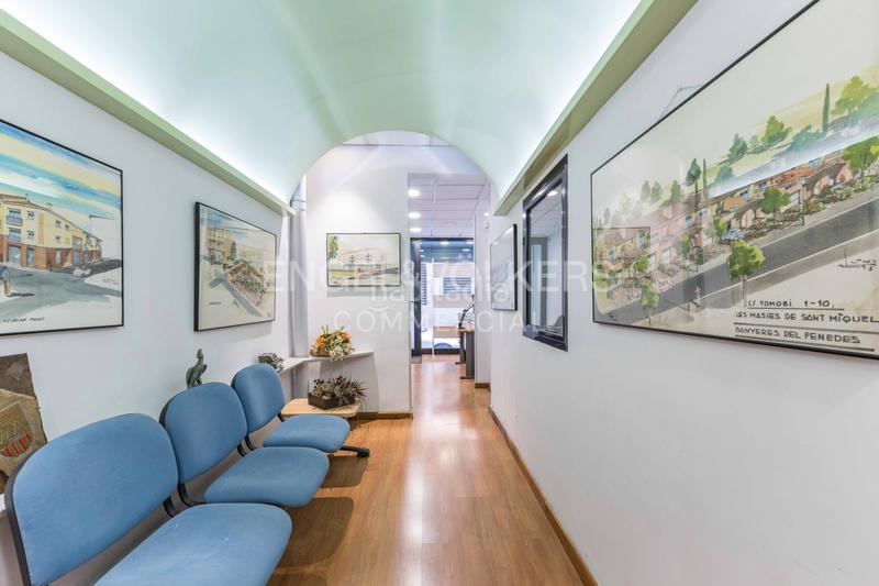 Foto a6ee2f33-297d-4987-833e-cdcd08cb57de. Miete büro in Sants-Badal Barcelona