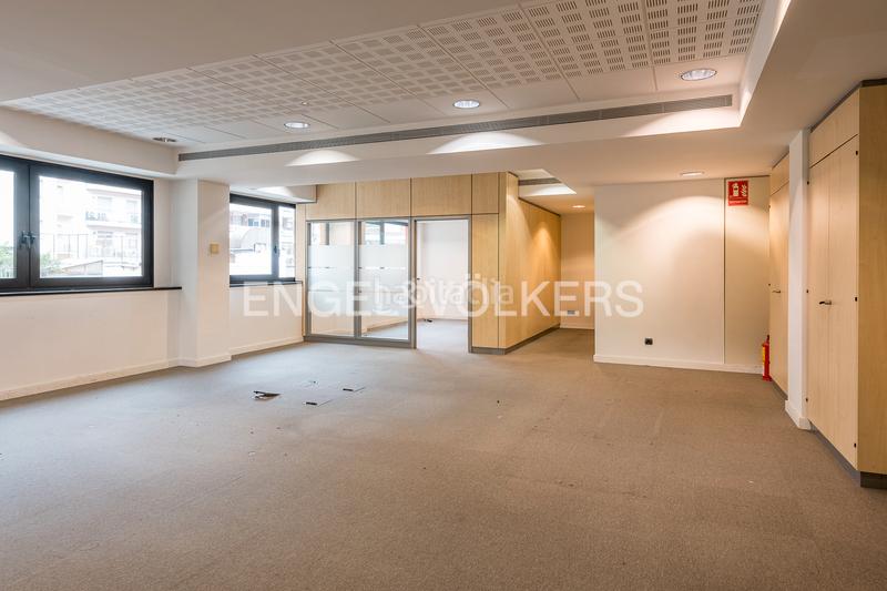 Foto 8e8630db-4195-46fe-83c0-b94acccd58a3. Miete büro in Sant Gervasi - Galvany Barcelona