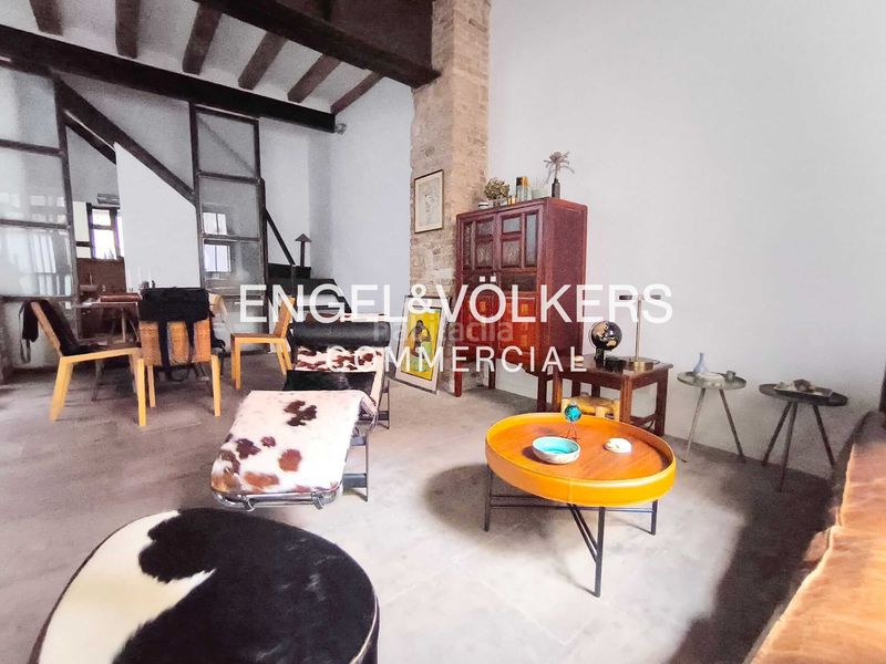 Foto da787c30-cd2d-41b0-878d-66126d31ea03. Local comercial a Raval Barcelona