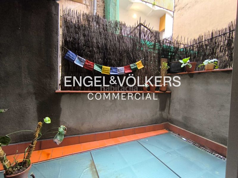 Foto eb068731-9392-498d-83cd-df832ac52ba0. Local comercial a Raval Barcelona