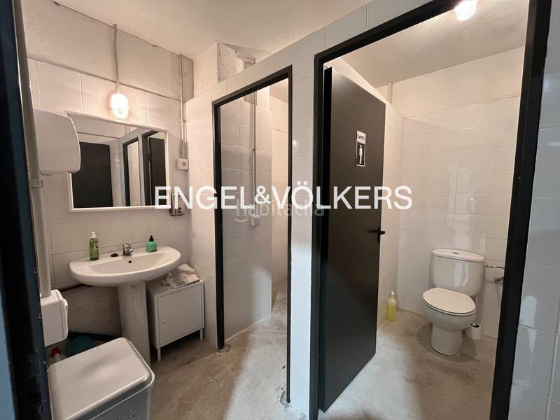 Foto 5c04819b-a064-4b93-8873-84a93758018d. Capannone industriale in Centre Badalona