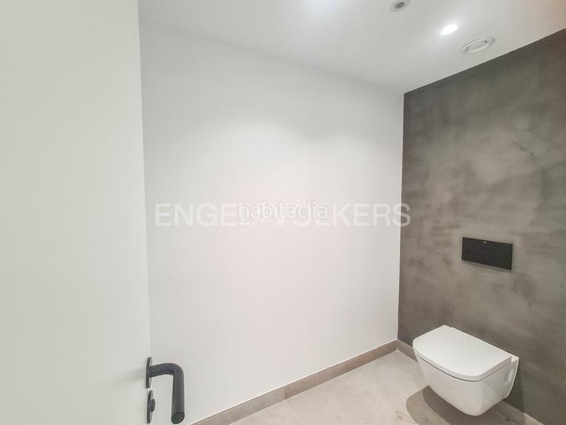 Foto 3386bcda-2622-4cb5-814a-8f32348b3a24. Lloguer oficina a Gòtic Barcelona