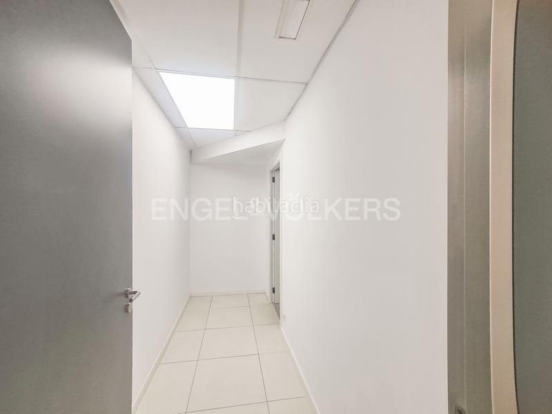 Foto 641825b5-80a2-4858-b0f7-b9c91f1fa76f. Miete büro in Gòtic Barcelona