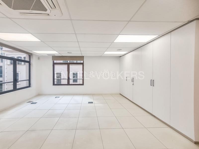 Foto abca4928-1944-490b-9cb3-6b84dbdb40b1. Rent office space in Gòtic Barcelona