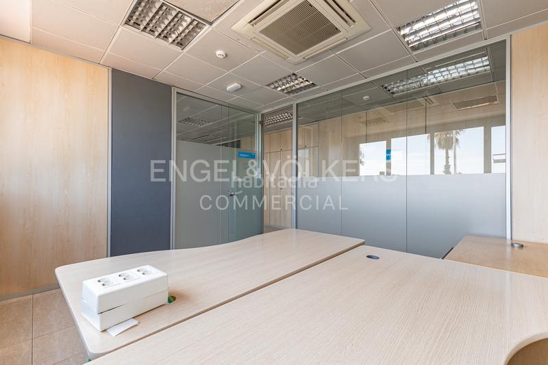 Foto b3923386-abeb-462f-ad7c-c6bde23e3339. Location bureau avec parking dans Diagonal Mar i el Front Marítim del Poblenou Barcelona
