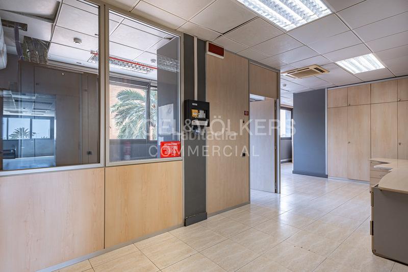 Foto 31642c57-63e8-45f8-93db-31c9274c778c. Rent office space with parking in Diagonal Mar i el Front Marítim del Poblenou Barcelona