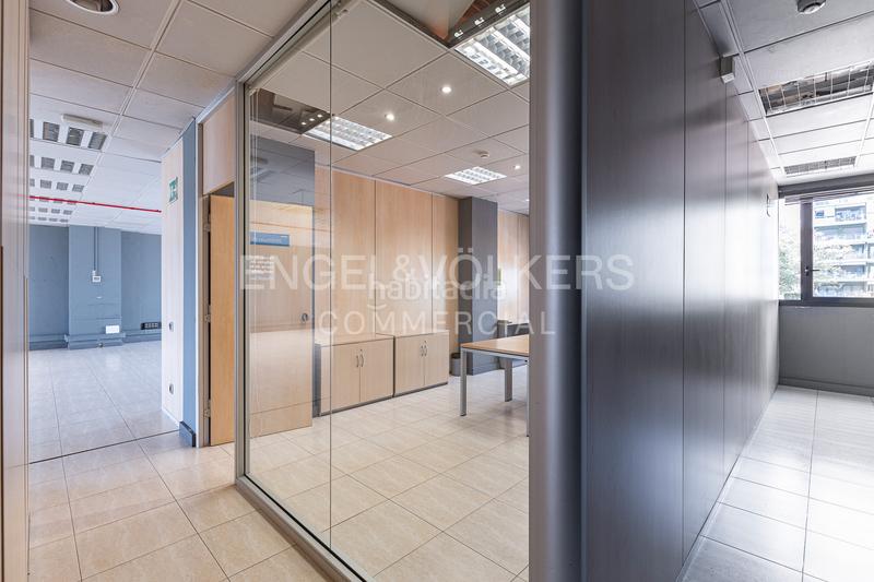 Foto 62f40016-ba87-4bdd-8431-10ffccd3f451. Rent office space with parking in Diagonal Mar i el Front Marítim del Poblenou Barcelona