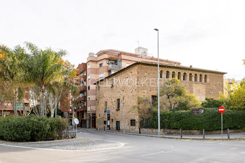 Foto 947b63ec-0421-494f-ba1b-c54db620a46c. Oficina a Centre Hospitalet de Llobregat (L´)