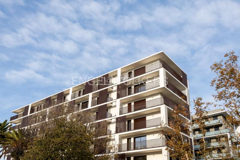 Foto e96c8753-da7b-49b7-996d-8a1a8f4830ae. Oficina a Centre Hospitalet de Llobregat (L´)