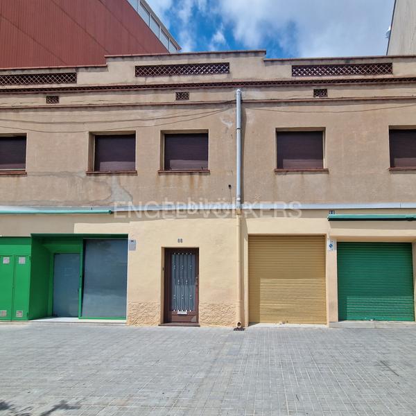 Foto 16675390-b276-4b22-b53f-11cfe64e9ed4. Wohngrundstück in Centre Viladecans