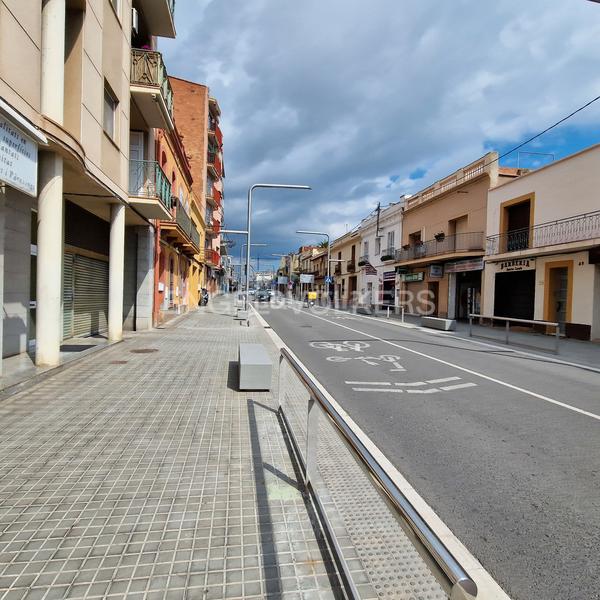 Foto b591719c-1638-47a0-8128-a0a4e2ac07b7. Wohngrundstück in Centre Viladecans