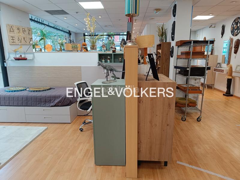 Foto 46cc28d9-fb0e-4ff4-9f10-2b186eec53ef. Alquiler local comercial alquiler de gran local en Vilanova i la Geltrú