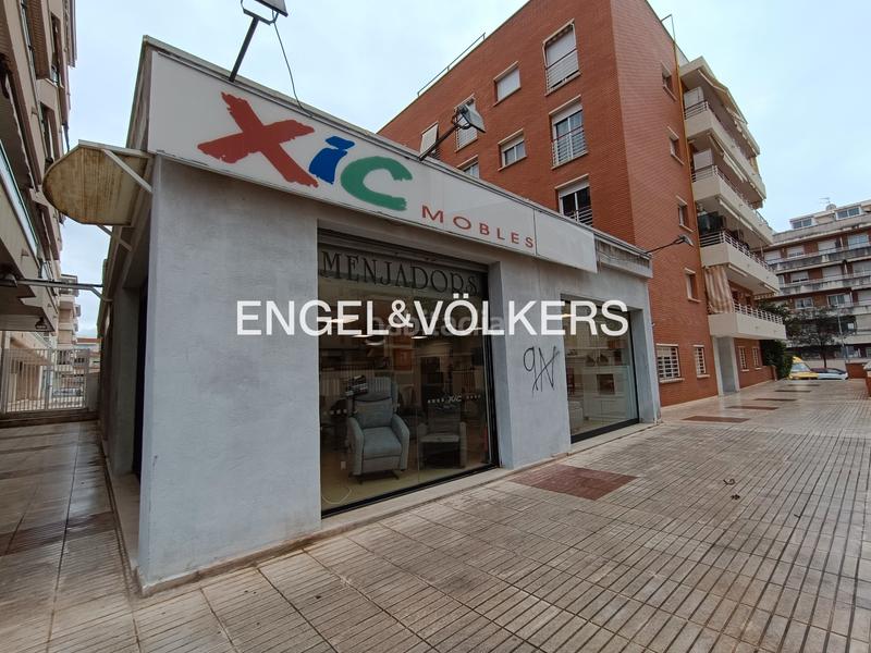 Foto b248c0fa-9e01-4cda-9fe7-133ce8e7bab5. Alquiler local comercial alquiler de gran local en Vilanova i la Geltrú