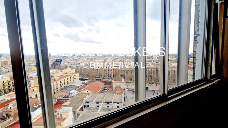 Foto 7f4a7b00-1661-487c-ad69-aec7074cf009. Oficina s en venta con vistas increíbles en Barcelona