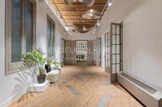 Miete Büro in Dreta de l´Eixample. Alquiler de oficina en passeig de gràcia
