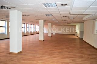 Alquiler Oficina en La Nova Esquerra de l´Eixample. Oficina moderna al lado de la estacio de sants