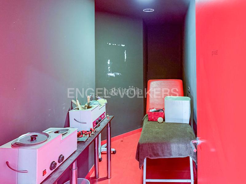 Foto 1e07066d-7cee-4dbc-ac04-9ad4df868723. Local comercial  ideal para centro estético o peluquería en Calella