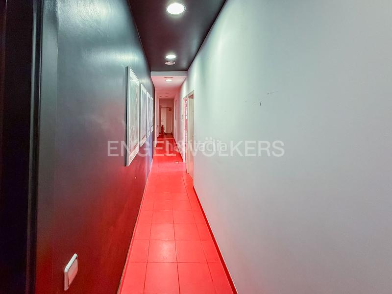 Foto 5ba7ee98-a7ac-46b0-886e-0debe69e967b. Local comercial  ideal para centro estético o peluquería en Calella