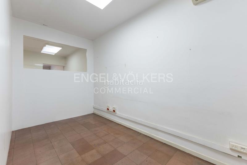 Foto 5cd95b2c-257e-4d3e-899d-0ce2e886dee9. Alquiler oficina gran oficina en alquiler en Sants en Barcelona