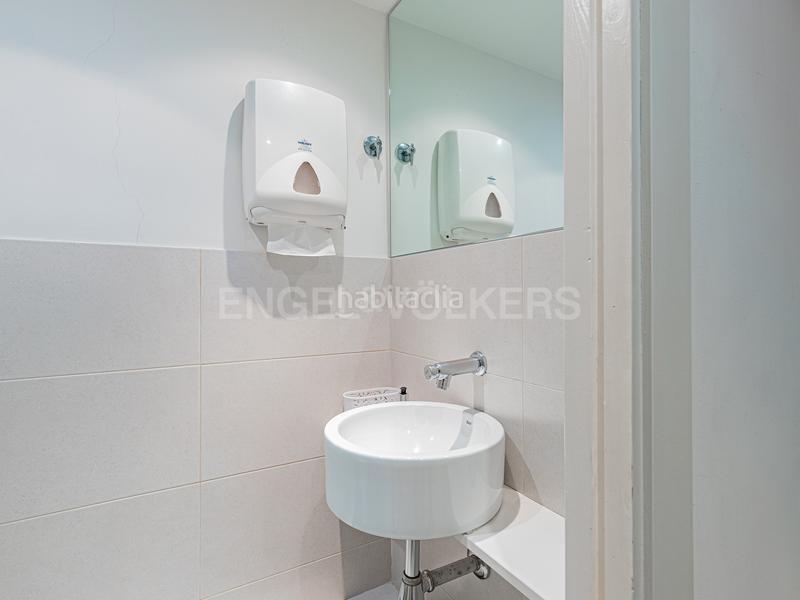 Foto 4bf8e46b-9dac-4264-9e45-7574367c718d. Location bureau dans Sants Barcelona