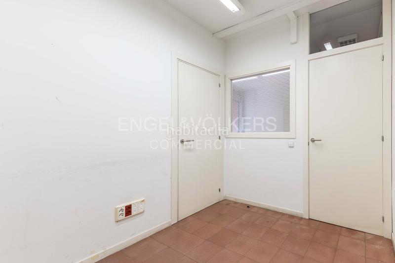 Foto 048f9fdd-d722-4643-bc3f-ee6cead78469. Miete büro in Sants Barcelona