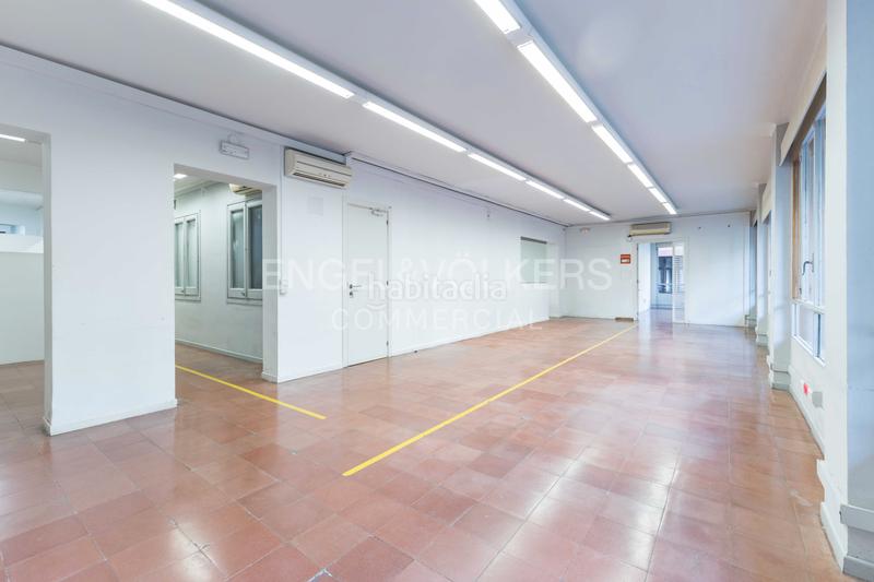 Foto 9922c852-21ba-46bc-84bc-dfbae1f85653. Miete büro in Sants Barcelona