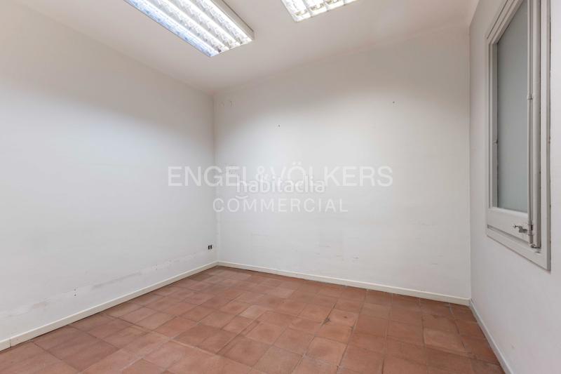 Foto d5c621c7-cea9-459f-b1c1-12456920284c. Miete büro in Sants Barcelona