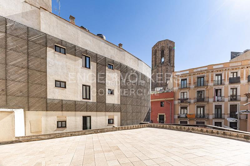 Foto 015a456a-a9fe-4140-b96f-78c6d1ab7480. Miete büro in Gòtic Barcelona