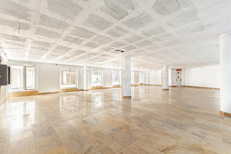 Foto d609f9fa-0d70-40b6-bf33-aea57f8709a1. Rent office space in Gòtic Barcelona