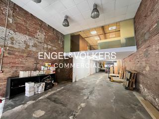 Geschäftsraum in Gorg. Localnave en alquiler en badalona