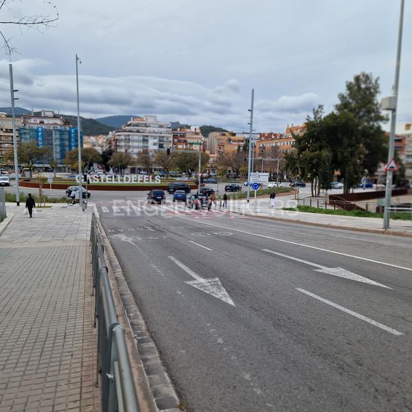 Foto 3781bd22-10c2-454a-8f80-ce8cf04d92a2. Locale commerciale in Centre Castelldefels