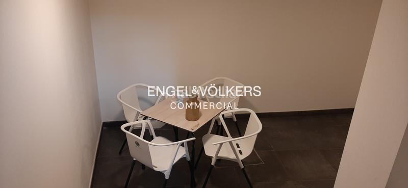 Foto 3397f2a4-550c-4570-ba5c-2650387f5405. Lloguer local comercial a Centre Sabadell