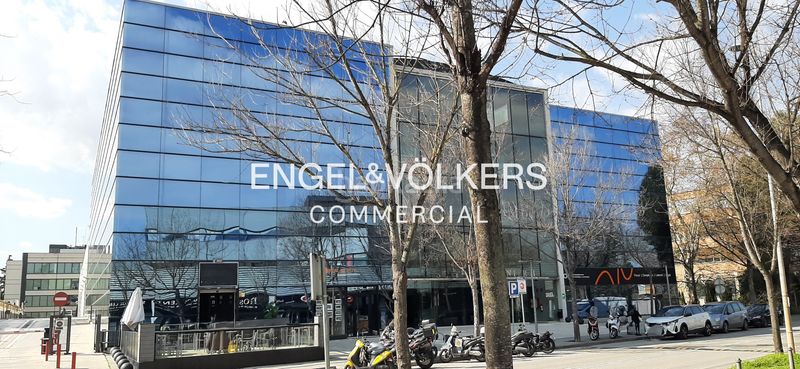 Foto 185db67d-96d6-4c59-892f-363dfbad7a36. Oficina  a la venta en edificio corpotativo. en Sant Cugat del Vallès