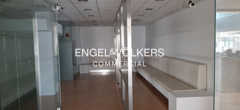 Foto 4d91b518-e144-43b5-905b-fa10b13947b4. Oficina  a la venta en edificio corpotativo. en Sant Cugat del Vallès