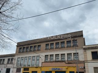 Nau industrial a Eixample. Nave industrial a reformar o como proyecto de inversión en venta