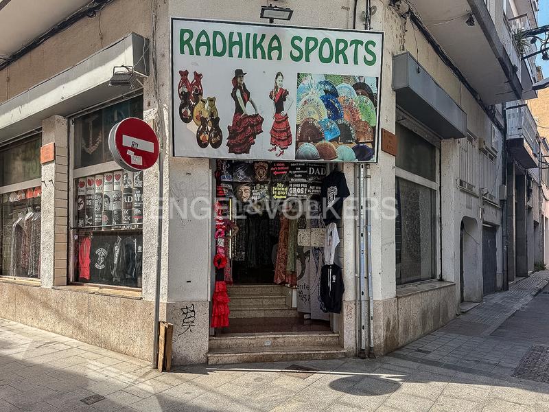 Foto 5f5e07a1-6298-4848-bdfc-933d2e3c9a51. Local commercial dans Calella