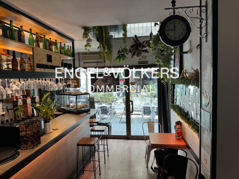 Foto 22fa7e0d-2625-4591-8b6e-cdc9b7dc051e. Rent business premise in Sant Antoni Barcelona